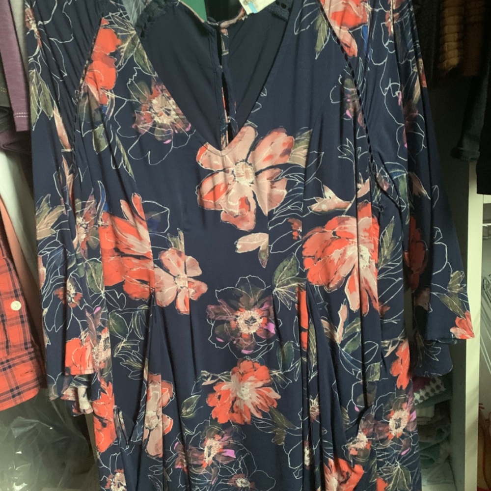 Summer dress - Picture 3 of 6